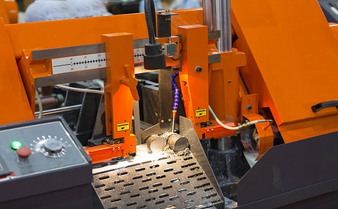 侨乡街道开发区龙门带锯床具备哪些优点？