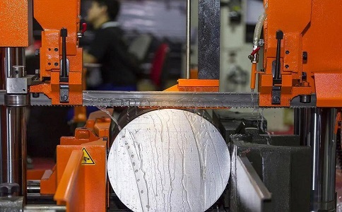 侨乡街道开发区立式金属带锯床切削出现跑带故障解决方法! 侨乡街道开发区立式金属带锯床切削出现跑带故障解决方法!